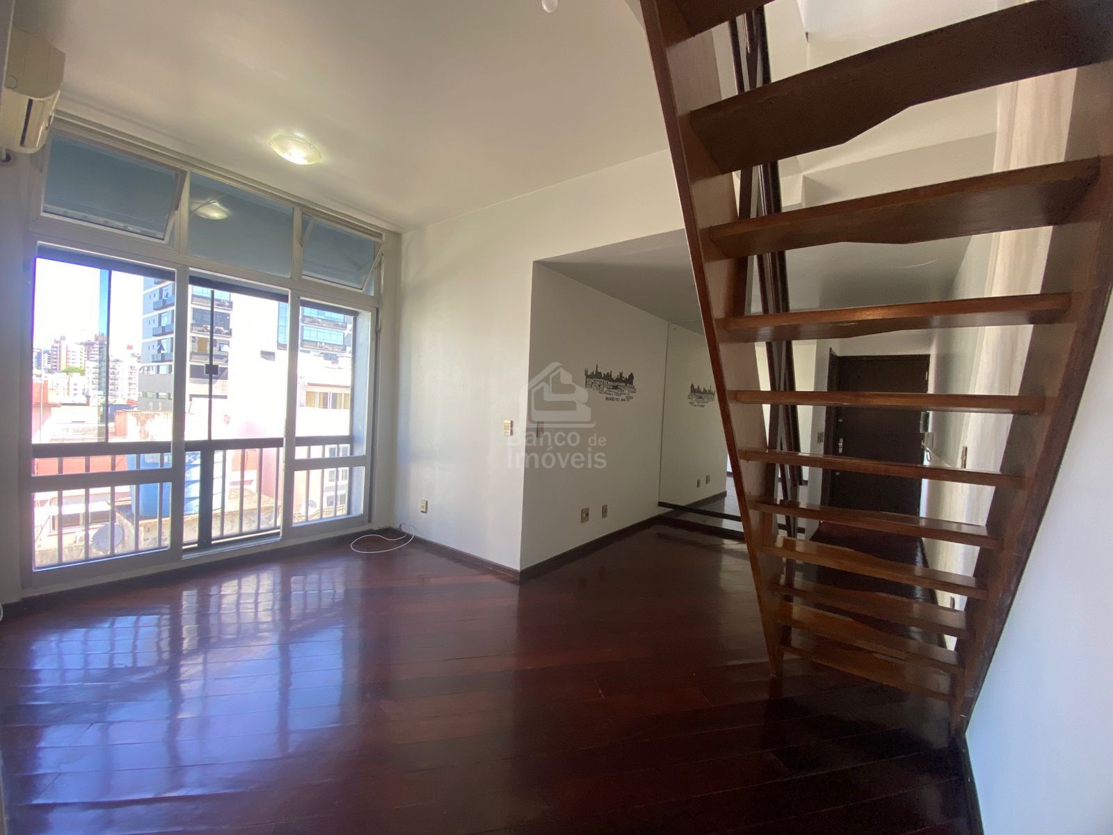 Apartamento para alugar com 2 quartos, 147m² - Foto 10