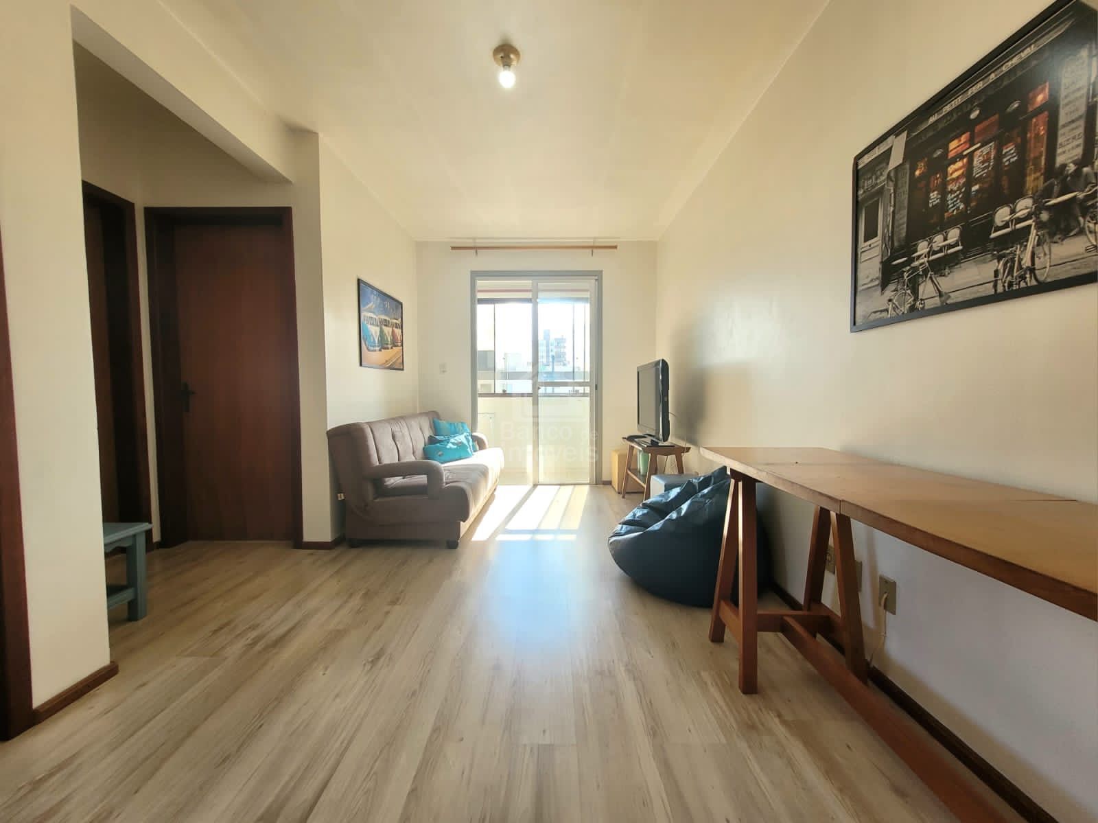 Apartamento à venda com 1 quarto, 53m² - Foto 2