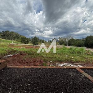 Sobrado com 74m² e 2 dormitórios no bairro Conventos em Lajeado para Comprar