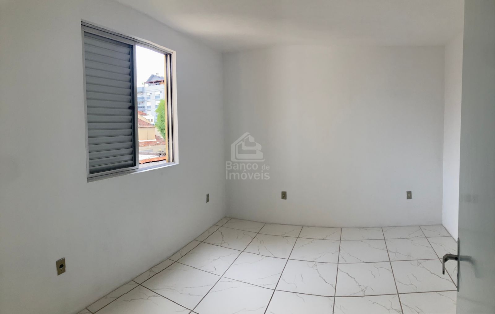 Apartamento para alugar com 2 quartos, 72m² - Foto 5