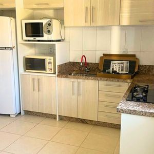 Casa com 240m², 4 dormitórios, 2 suítes, 2 vagas no bairro Praia Paraíso em Torres para Comprar