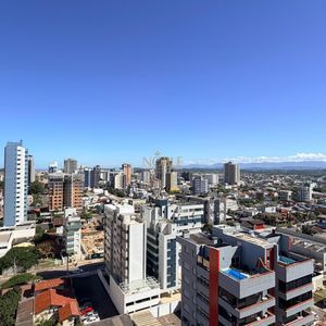 Apartamento, 2 dormitórios, 2 suítes, 2 vagas no Punta Del Sole em Torres para Comprar