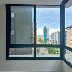 Apartamento com 97m², 2 dormitórios, 2 suítes, 2 vagas no Praça Quatro em Torres para Comprar