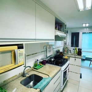 Apartamento com 80m², 2 dormitórios, 1 suíte, 1 vaga no Portinari em Torres para Comprar