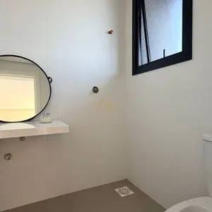 Apartamento com 64m², 2 dormitórios, 1 suíte, 1 vaga no Aston em Torres para Comprar