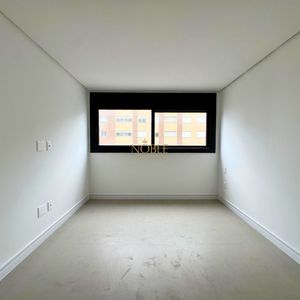 Apartamento com 117m², 3 dormitórios, 3 suítes, 2 vagas no Freedom em Torres para Comprar