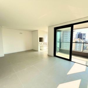 Apartamento com 117m², 3 dormitórios, 3 suítes, 2 vagas no Freedom em Torres para Comprar