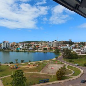 Apartamento com 72m², 2 dormitórios, 1 suíte, 2 vagas no Bellagio Residenziale em Torres para Comprar