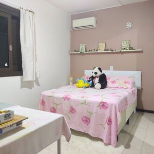 Casa, 6 dormitórios, 2 suítes, 3 vagas no bairro Getúlio Vargas em Torres para Comprar