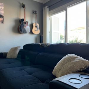 Casa com 184m², 3 dormitórios, 1 suíte, 2 vagas no bairro Igra Norte em Torres para Comprar