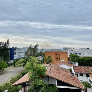 Cobertura com 176m², 3 dormitórios, 1 suíte, 2 vagas no Casa Carmel em Torres para Comprar