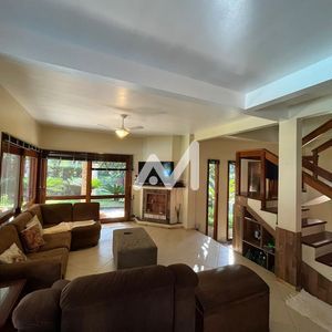 Casa com 345m² e 3 dormitórios no bairro Alto do Parque em Lajeado para Comprar