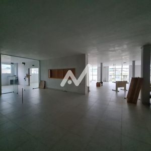 Sala Comercial com 240m² no bairro Centro em Lajeado para Alugar