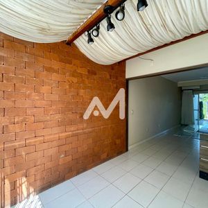 Sobrado com 92m² e 2 dormitórios no bairro Campestre em Lajeado para Alugar