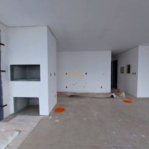 Apartamento com 83m², 2 dormitórios, 1 suíte, 2 vagas no Mirage em Torres para Comprar