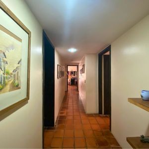 Apartamento com 269m², 4 dormitórios, 3 suítes, 2 vagas no Edificio Santa Helena em Torres para Comprar