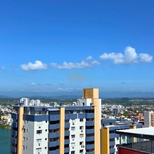 Apartamento com 166m², 2 dormitórios, 2 suítes, 3 vagas no La Vistara em Torres para Comprar