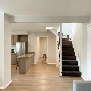 Duplex com 330m², 4 dormitórios, 1 suíte, 2 vagas no Marimar em Torres para Comprar