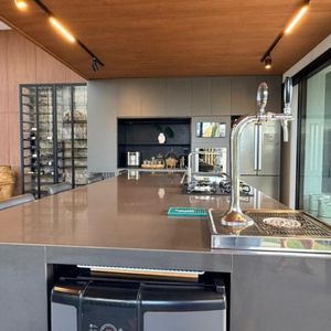 Casa, 3 dormitórios, 3 suítes, 2 vagas no Ocean Side em Torres para Comprar