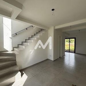 Sobrado com 74m² e 2 dormitórios no bairro Conventos em Lajeado para Comprar