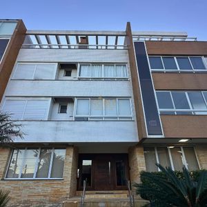 Apartamento com 113m², 3 dormitórios, 1 suíte, 2 vagas no Riviere em Torres para Comprar