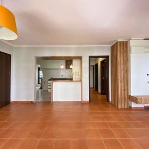 Apartamento com 105m², 3 dormitórios, 1 suíte no Caribe em Torres para Comprar