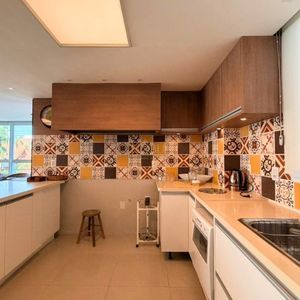 Apartamento com 203m², 3 dormitórios, 3 suítes, 2 vagas no Costa Azzurra em Torres para Comprar