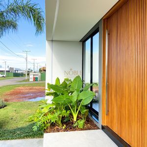 Casa de Condomínio com 204m², 3 dormitórios, 3 suítes, 2 vagas no Reserva das Águas em Torres para Comprar