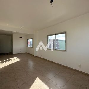 Sala Comercial com 36m² no bairro Centro em Lajeado para Comprar ou Alugar