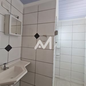 Apartamento com 70m² e 2 dormitórios no bairro Centro em Lajeado para Alugar