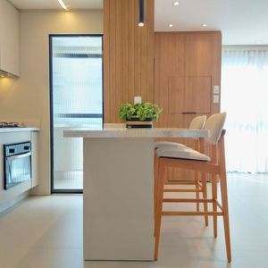 Apartamento com 118m², 3 dormitórios, 3 suítes, 2 vagas no Freedom em Torres para Comprar