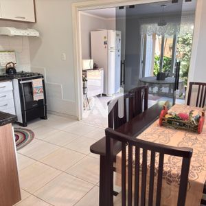 Sobrado com 107m² e 3 dormitórios no bairro Universitário em Lajeado para Comprar