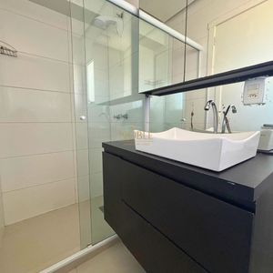 Apartamento, 2 dormitórios, 1 suíte, 1 vaga no Villa Real em Torres para Comprar