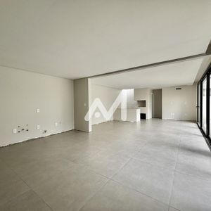 Casa com 334m² e 3 dormitórios no bairro Carneiros em Lajeado para Comprar