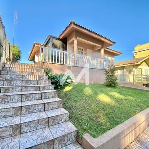 Casa com 175m² e 3 dormitórios no bairro Montanha em Lajeado para Comprar