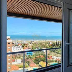 Apartamento com 93m², 2 dormitórios, 2 suítes, 2 vagas no Bella Vita em Torres para Comprar
