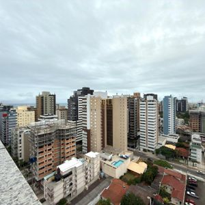 Apartamento com 53m², 1 dormitório, 1 suíte, 1 vaga no Punta Del Sole em Torres para Comprar