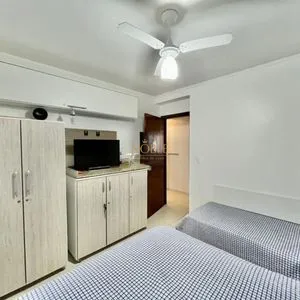 Apartamento com 65m², 2 dormitórios, 1 vaga no Plaza Mayor em Torres para Comprar