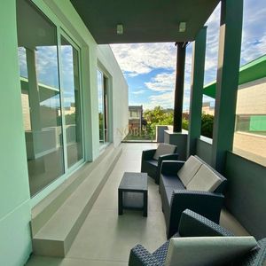 Casa de Condomínio, 4 dormitórios, 4 suítes, 2 vagas no Condomínio Ilhas Park em Torres para Comprar