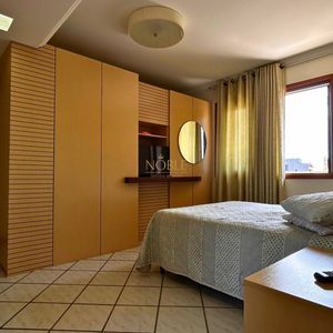 Apartamento com 277m², 4 dormitórios, 2 suítes, 2 vagas no Torre de La Cité em Torres para Comprar