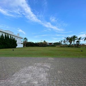 Terreno no Condomínio Ilhas Park em Torres para Comprar