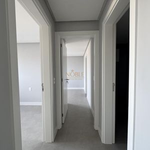 Apartamento com 77m², 2 dormitórios, 1 suíte, 1 vaga no Maui Residencial em Torres para Comprar