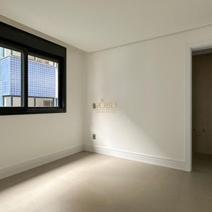 Apartamento com 97m², 2 dormitórios, 2 suítes, 1 vaga no Praça Quatro em Torres para Comprar