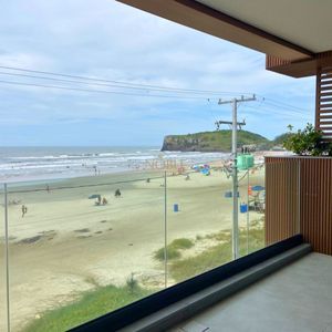 Apartamento com 138m², 3 dormitórios, 3 suítes, 3 vagas no Aura em Torres para Comprar