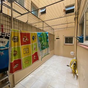 Apartamento com 269m², 4 dormitórios, 3 suítes, 2 vagas no Edificio Santa Helena em Torres para Comprar