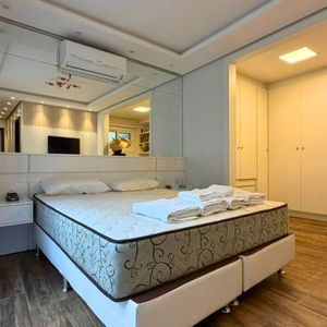 Casa com 200m², 3 dormitórios, 1 suíte, 2 vagas no bairro Praia Grande em Torres para Comprar