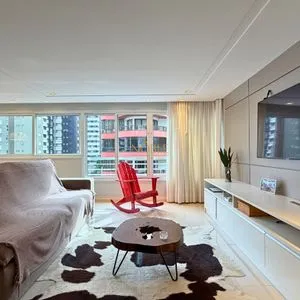 Apartamento com 124m², 3 dormitórios, 3 suítes, 2 vagas no Lê Classic em Torres para Comprar