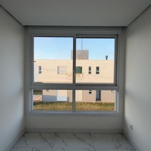 Casa com 474m², 4 dormitórios, 4 suítes, 2 vagas no Condomínio Ilhas Park em Torres para Comprar