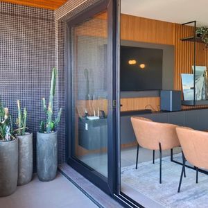 Apartamento com 106m², 3 dormitórios, 1 suíte, 2 vagas no Essenza em Torres para Comprar