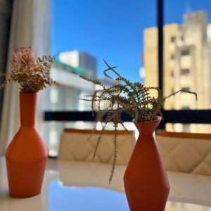 Apartamento com 91m², 2 dormitórios, 1 suíte, 1 vaga no Magma em Torres para Comprar